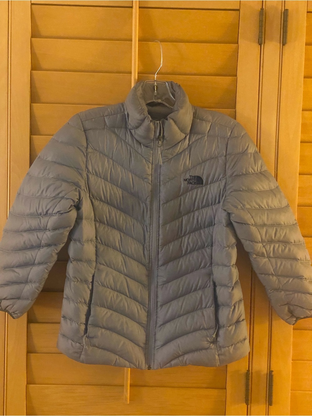 The North Face Trevail 800 Down Jacket Womens Small Gray Puffer Full Zip NF0A33P